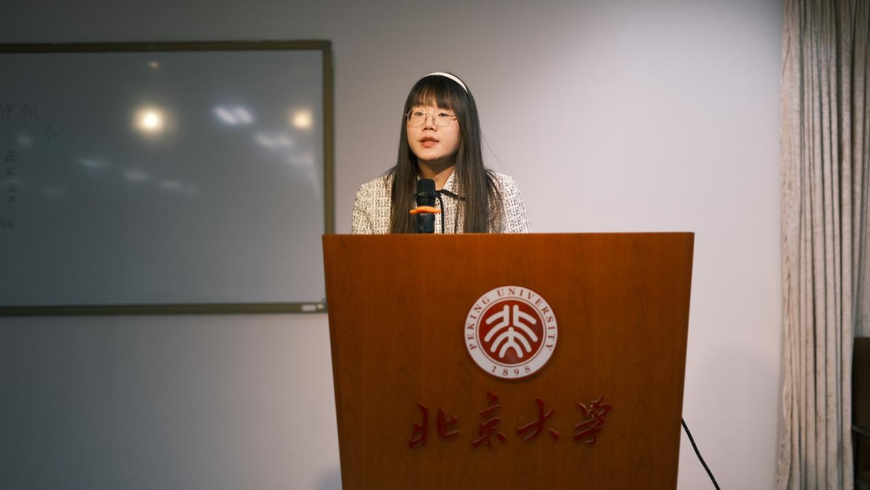 储思佳